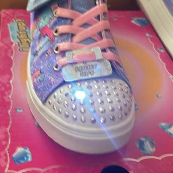 BRAND NEW girl youth skechers unicorn light up velcro shoes size 3Y (lights up) - Picture 8 of 8